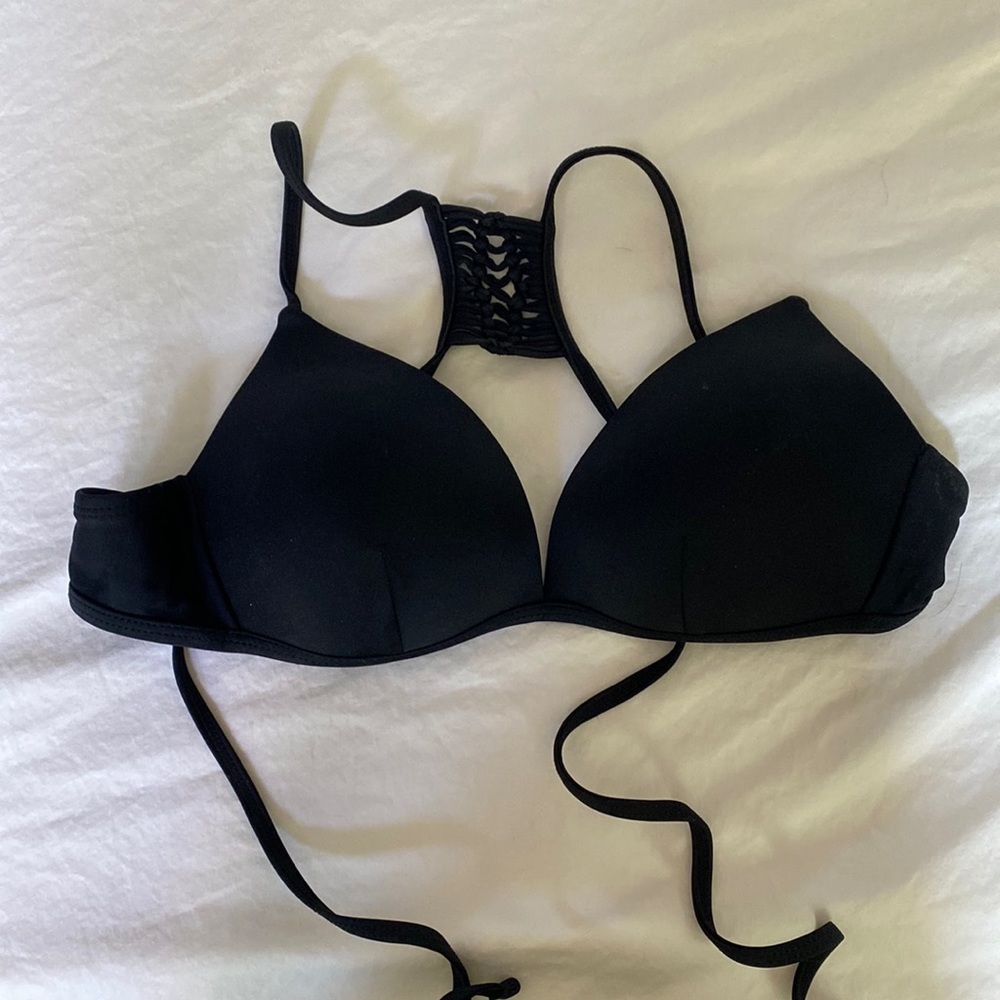 Black medium push up bikini top